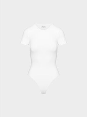 Aritzia Babaton Contour Bodysuit
- Opal